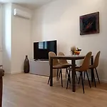 Indipendence 아파트