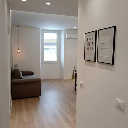 Indipendence Apartament *